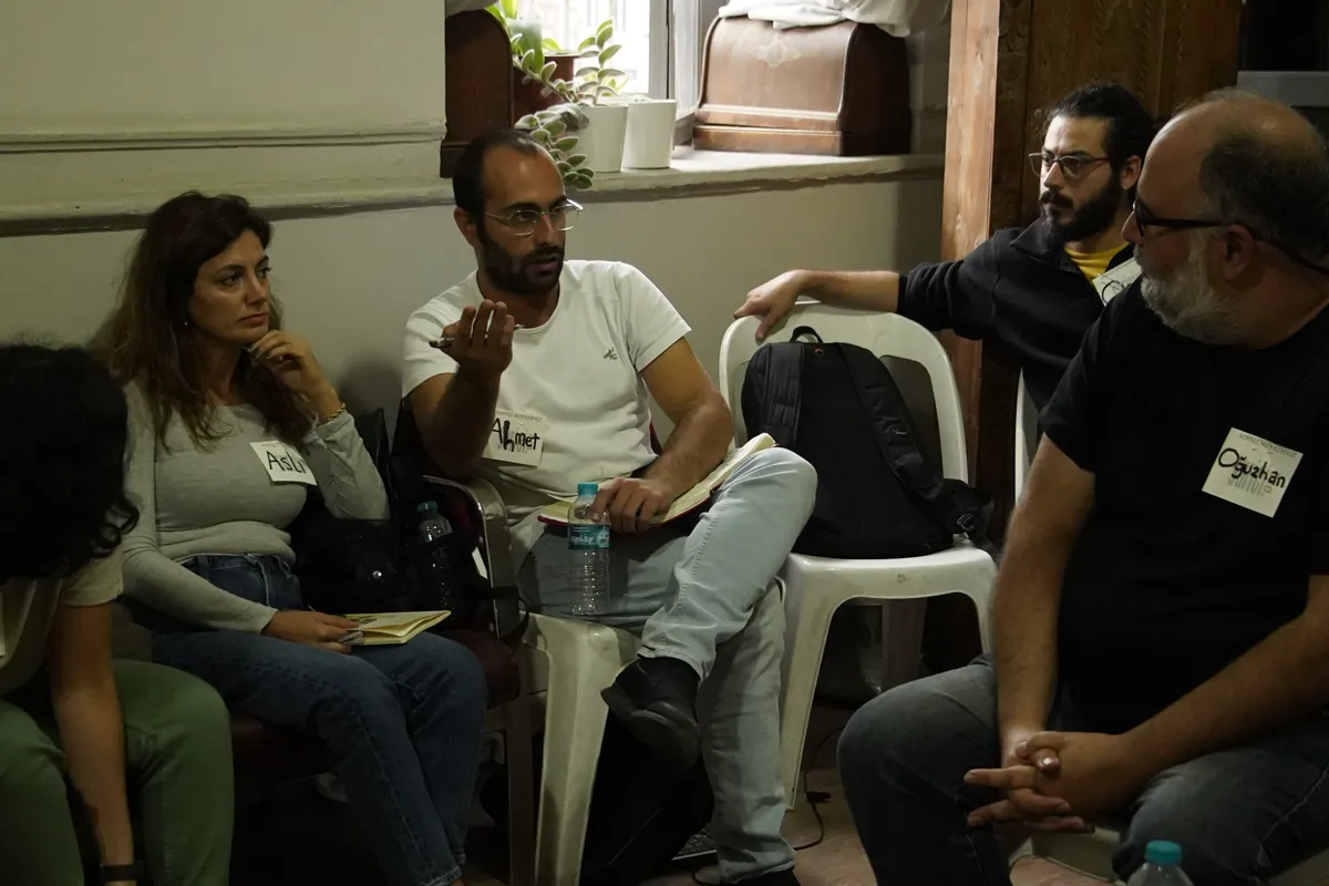 Buluşmadan bir kare